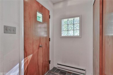 101 S Buttonwood St, Macungie, PA 18062 - photo 3