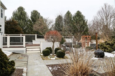 391 Kettle Pond Dr, Wakefield, RI 02879 - photo 6