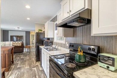 08-103_Bray_Ave_07