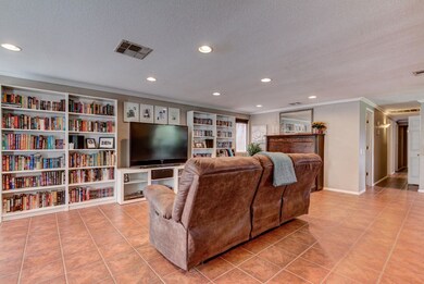 1604 W El Alba Way-6