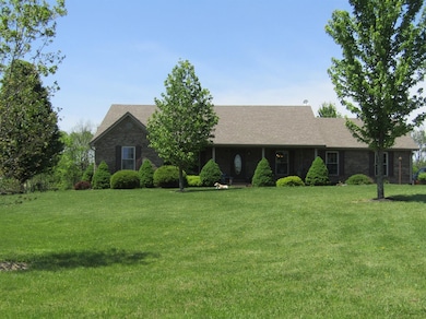 200 Jim Forsythe Ln, Harrodsburg, KY 40330 - photo 2
