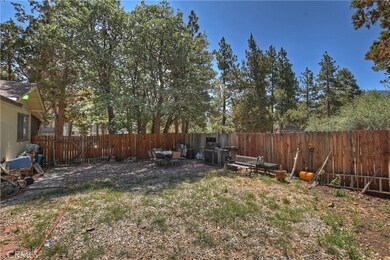428 Maple Ln, Sugarloaf, CA 92386 - photo 6