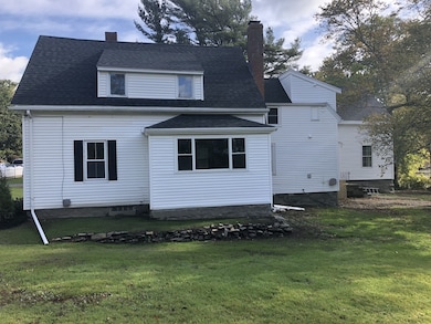 817 Plymouth St, Middleboro, MA 02346 - photo 4