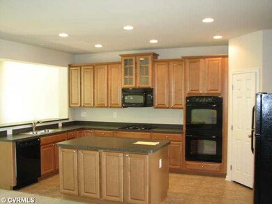 Kitchen - Sample photo from Ryan Homes picture lib