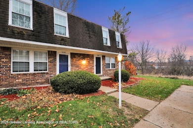 6238 Beechfield Dr unit 116, Lansing, MI 48911 - photo 2