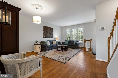 43127 Holtby Square, Chantilly, VA 20152 - photo 5