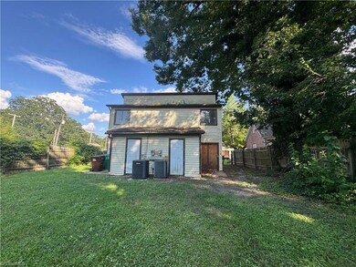 1102 Campbell St, High Point, NC 27262 - photo 6