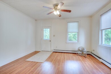 425 S Canal St, Walnutport, PA 18088 - photo 4