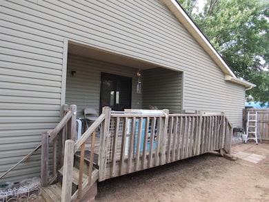 907 E Idlewild Dr, Wichita, KS 67216 - photo 4