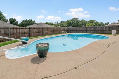 2416 Westheimer Rd, Denton, TX 76210 - photo 5