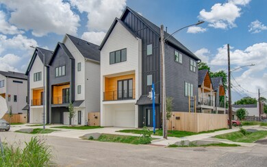 132 E 39th St, Houston, TX 77018 - photo 2