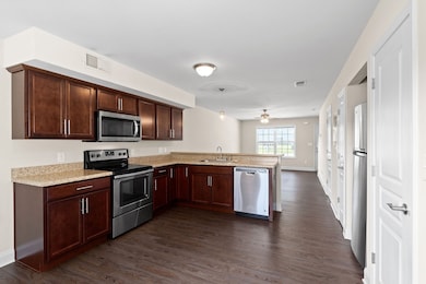 1552 Tylertown Rd unit 302, Clarksville, TN 37040 - photo 7