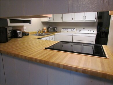 Kitchen Bar Area