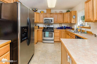 586 N Pine Ridge Loop Wasilla-small-007-
