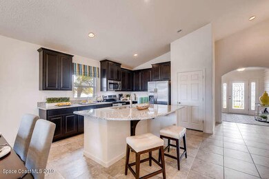 Glenhurst-small-004-3-Kitchen-666x445-72