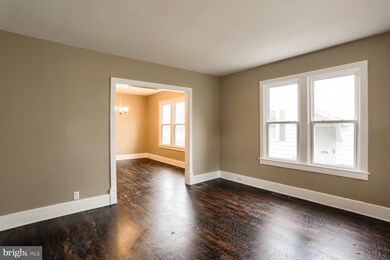 821 W Main St, Palmyra, PA 17078 - photo 3