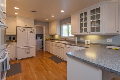 1801ShadyLane-MLS-21.jpg