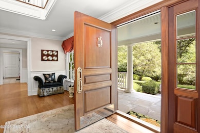 30 Burning Tree Rd, Greenwich, CT 06830 - photo 3