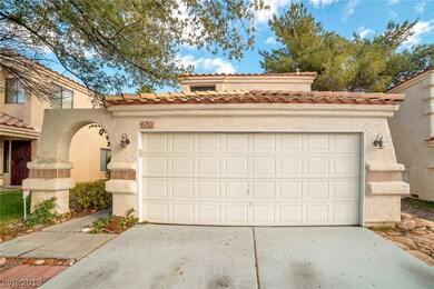 2824 Edge Rock Cir, Las Vegas, NV 89117 - photo 5