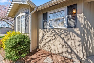 109 Freedom Cir, Grants Pass, OR 97527 - photo 4