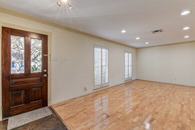 707 Brittmoore Rd, Houston, TX 77079 - photo 3