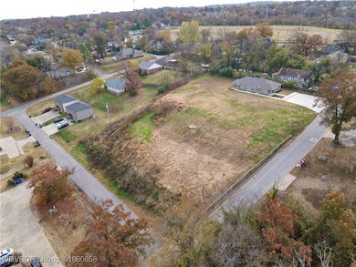 1809 S 12th St, Fort Smith, AR 72901 - photo 3