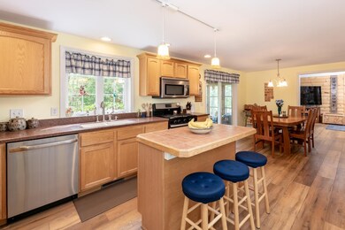 24 Watson Hill Rd, Raymond, NH 03077 - photo 4