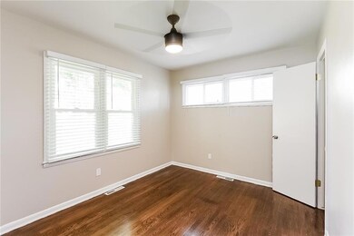 705 W Marcia Ave, Independence, MO 64050 - photo 4