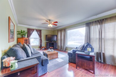 1567 E 60th Pl - Living Room