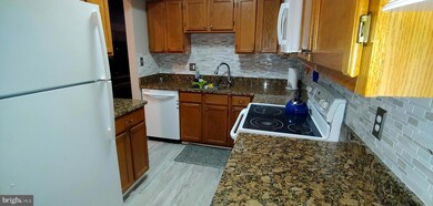 Miramont Villas Condos unit 506, Rockville, MD 20852 - photo 6