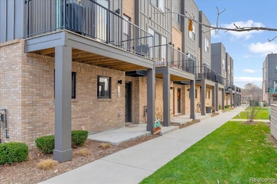 1061 Hampton Cir, Detroit, MI 48207 - photo 2