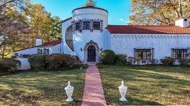 02-282 Stephenson Ave-2