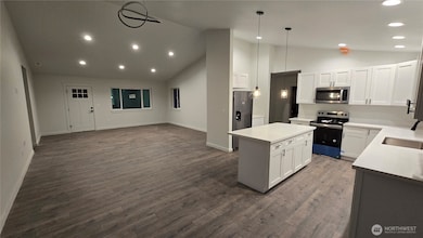 400 E McLane Cove Dr, Grapeview, WA 98546 - photo 3