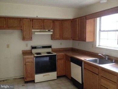 705 Georgetowne Ct, Stephens City, VA 22655 - photo 3