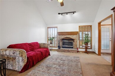 716 Meadow Ln, Raymore, MO 64083 - photo 3