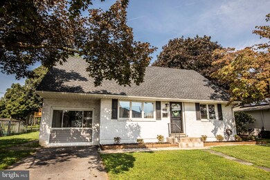 226 Keats Dr, Reading, PA 19608 - photo 4