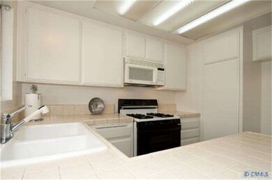 Open Kitchen