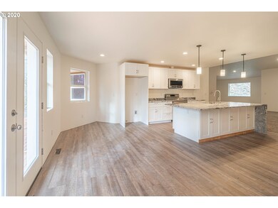 193 Oxbow Lake Ln, Onalaska, WA 98570 - photo 3