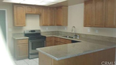 16189 Wimbleton Dr, Victorville, CA 92395 - photo 2