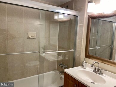 2341 Freetown Ct unit 22C, Reston, VA 20191 - photo 6