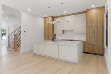 236 Chapel St unit 1, Newton, MA 02458 - photo 6