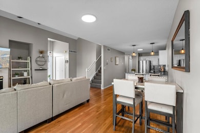 291 Appleblossom Ln, Shakopee, MN 55379 - photo 4