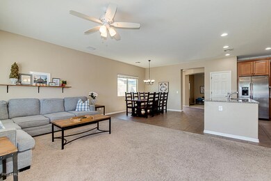 40907 N Linden St, San Tan Valley, AZ 85140 - photo 3