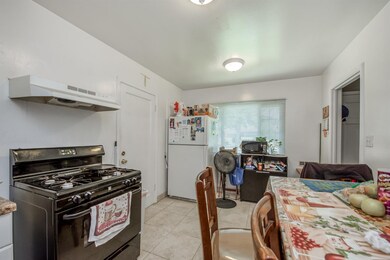 Front Unit Kitchen
