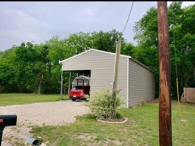 244 Spring Valley Cir, Azle, TX 76020 - photo 2