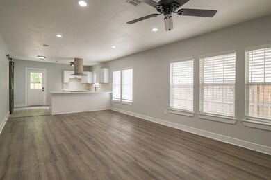6812 Sidney St, Houston, TX 77021 - photo 4