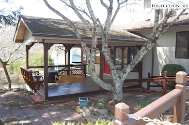 14 Briar Rd, Newland, NC 28657 - photo 2