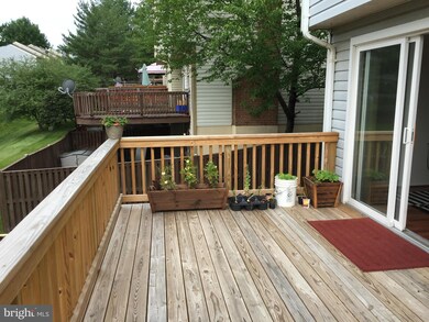 19027 Partridge Wood Dr, Germantown, MD 20874 - photo 6