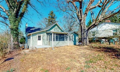 824 Fairview St, Asheville, NC 28803 - photo 4