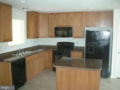 121 Carnegie Links Dr, Martinsburg, WV 25405 - photo 4